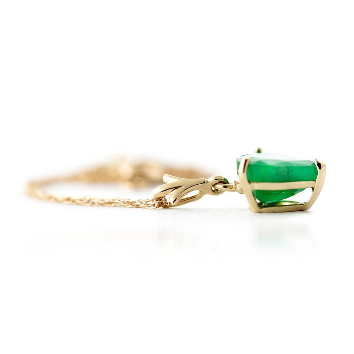 14K. Gold Necklace w/ Natural Heart Emerald